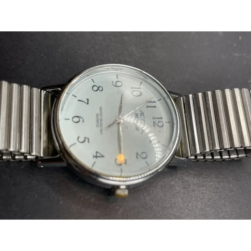 Vintage Acqua Indiglo Easy Reader Quartz Watch Silver Tone Stretch Band 34mm